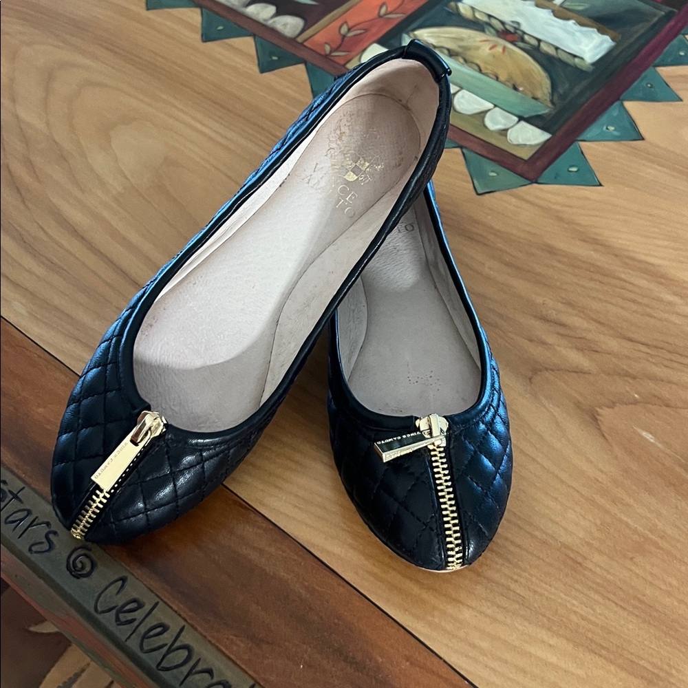 Vince Camuto Black Leather Quilted Flats Size 6 GREAT CONDITION